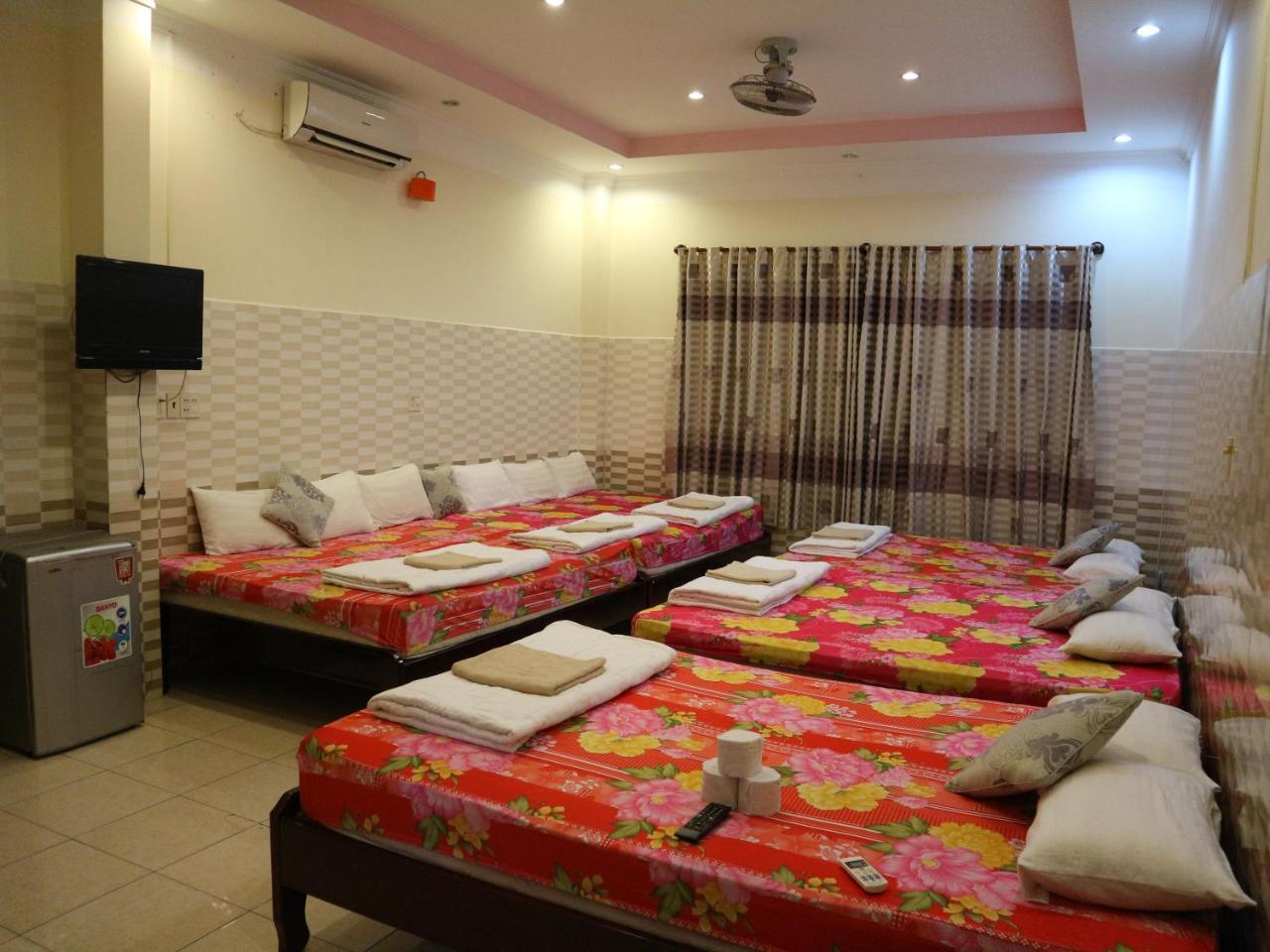 Nha Nghi Bao Chau Гостевой дом *